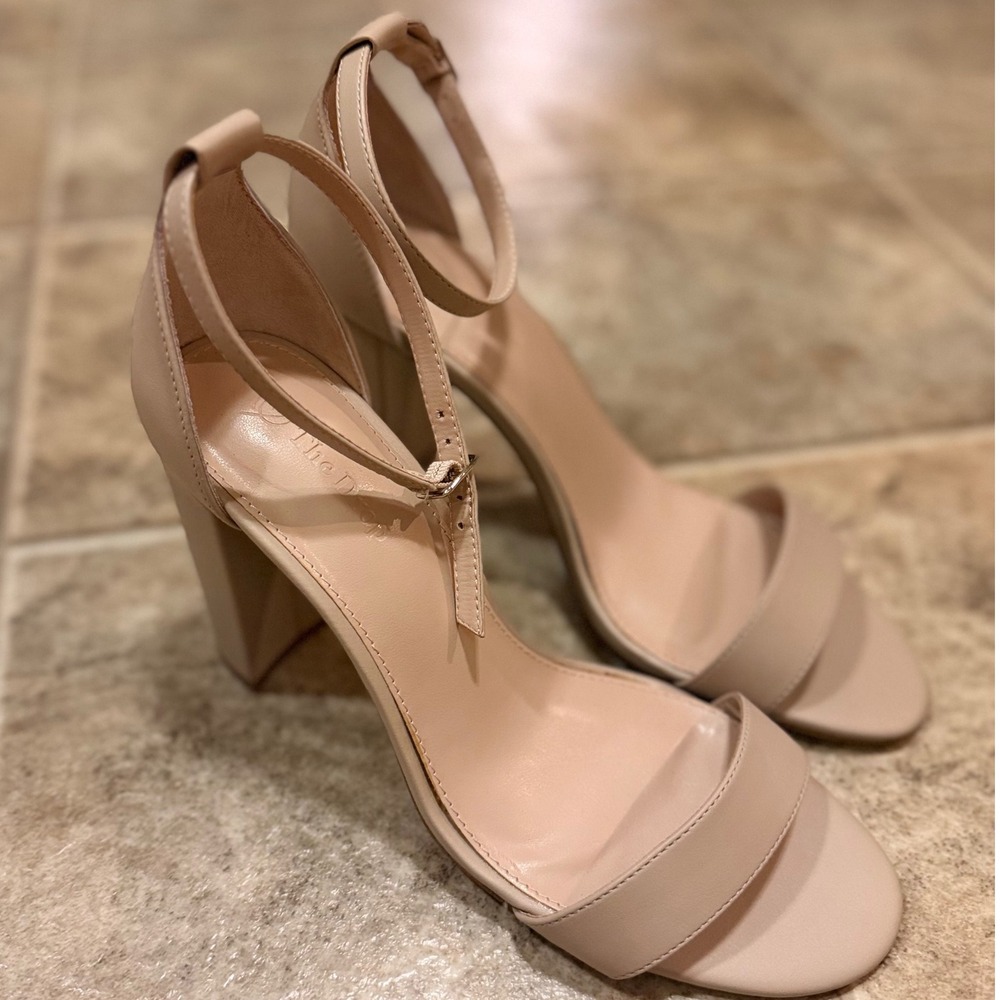 The Drop Avery Women Nude Beige Block Heel Ankle Strap Sandal Size 9.5 High Heel